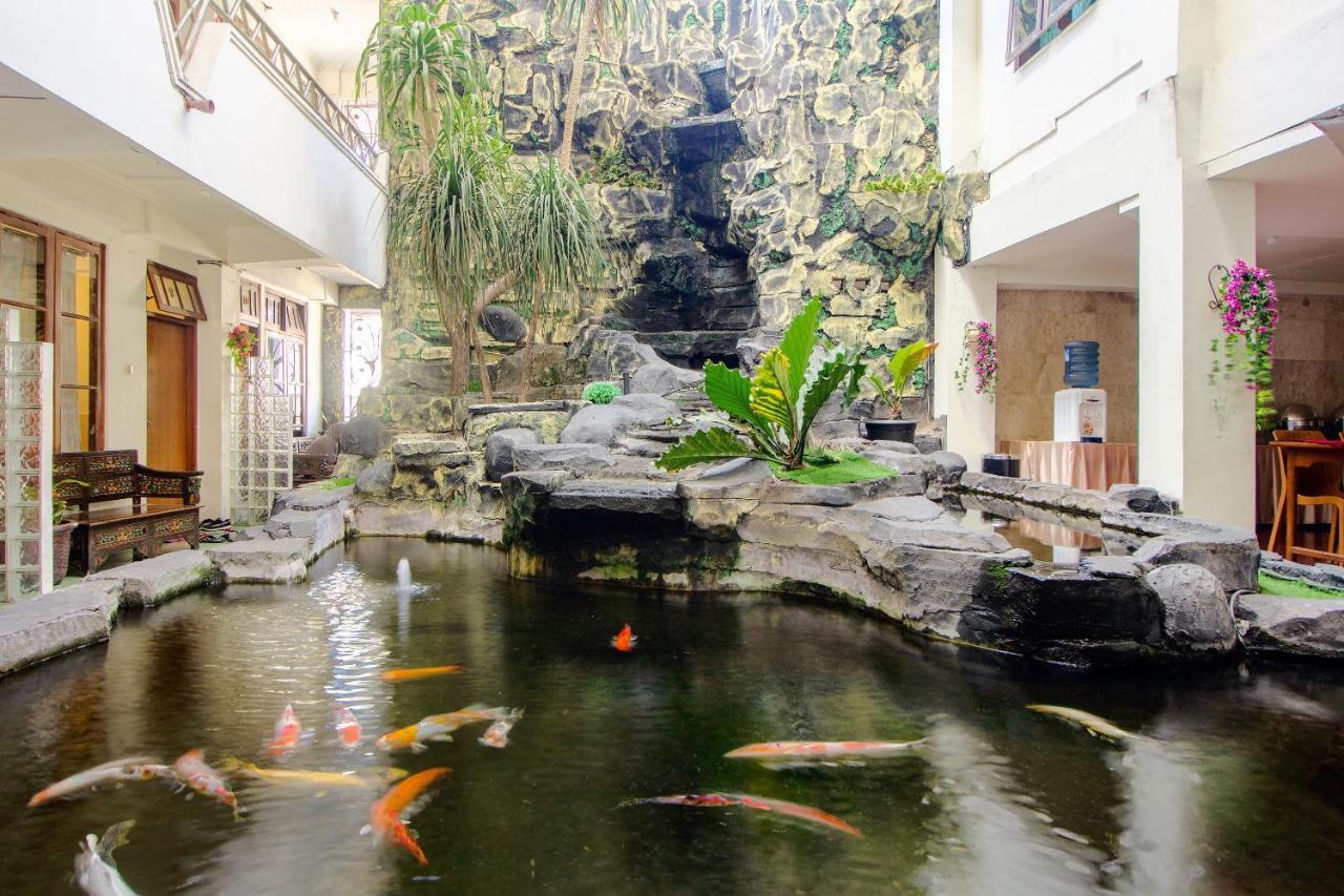 Oyo 1683 Hotel Musafira Syariah Yogyakarta Exterior foto