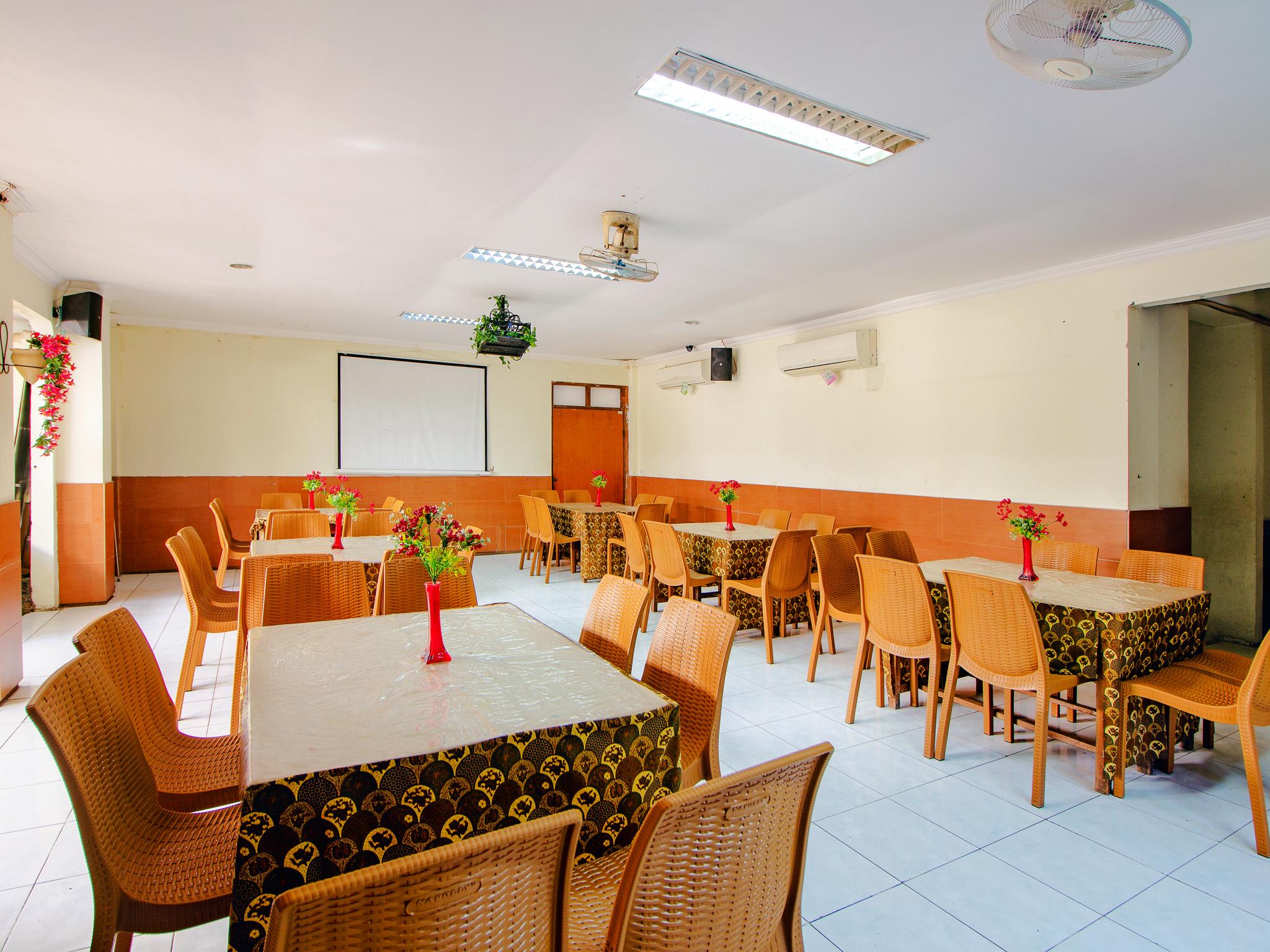 Oyo 1683 Hotel Musafira Syariah Yogyakarta Exterior foto
